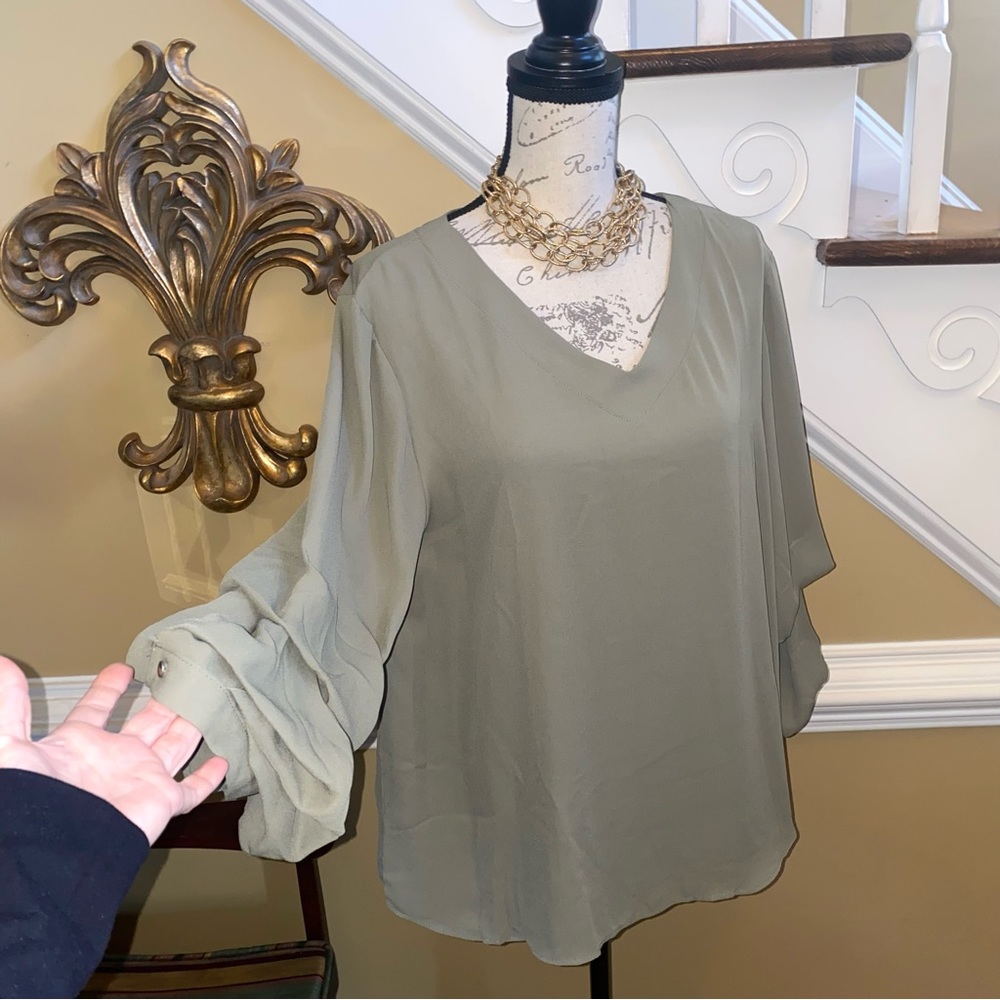 Sami & Jo billow ruffle sleeve tunic blouse - Picture 3 of 5